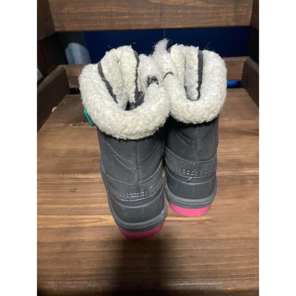 Size 11 Girls Pink and Gray Cat & Jack Snow Boots - Picture 3 of 5